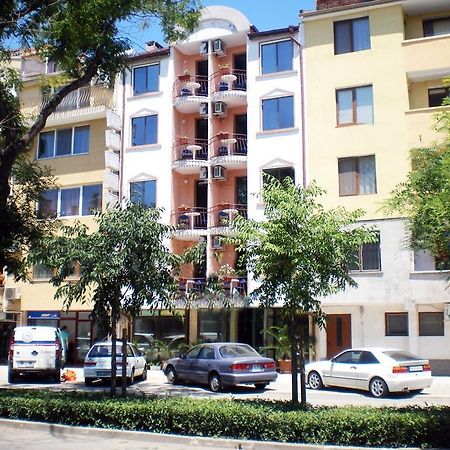 Private Rooms Trakiets Pomorie Exterior photo
